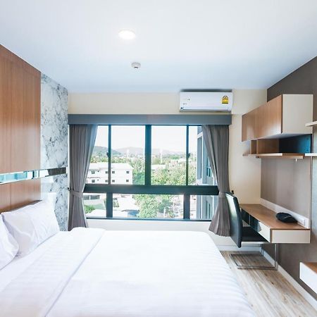 Akira Hotel Si Racha Bagian luar foto